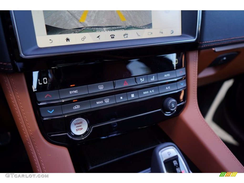 2020 Jaguar F-PACE SVR Controls Photo #139303999