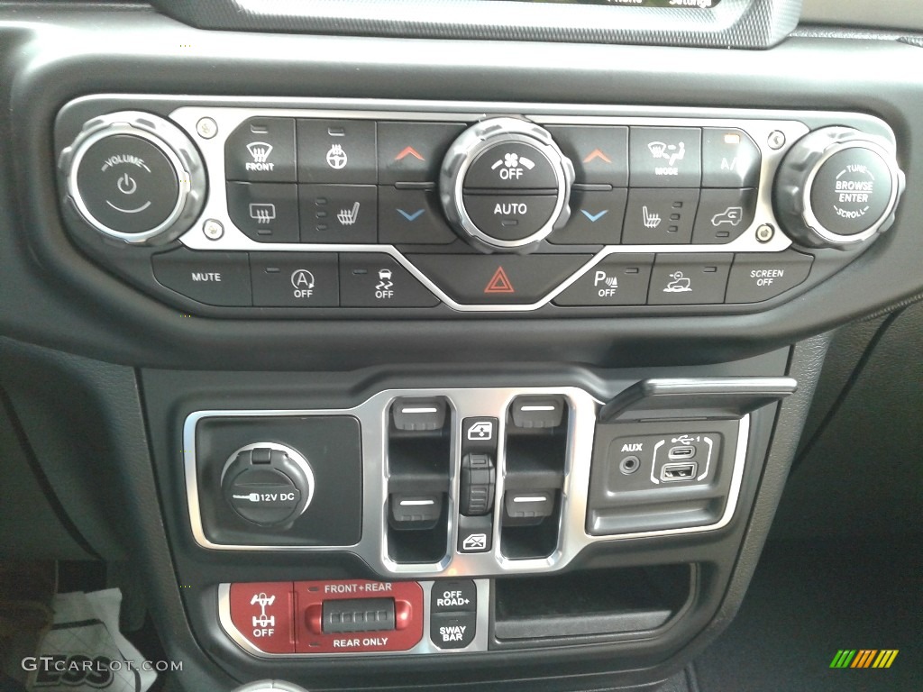 2020 Jeep Gladiator Rubicon 4x4 Controls Photos