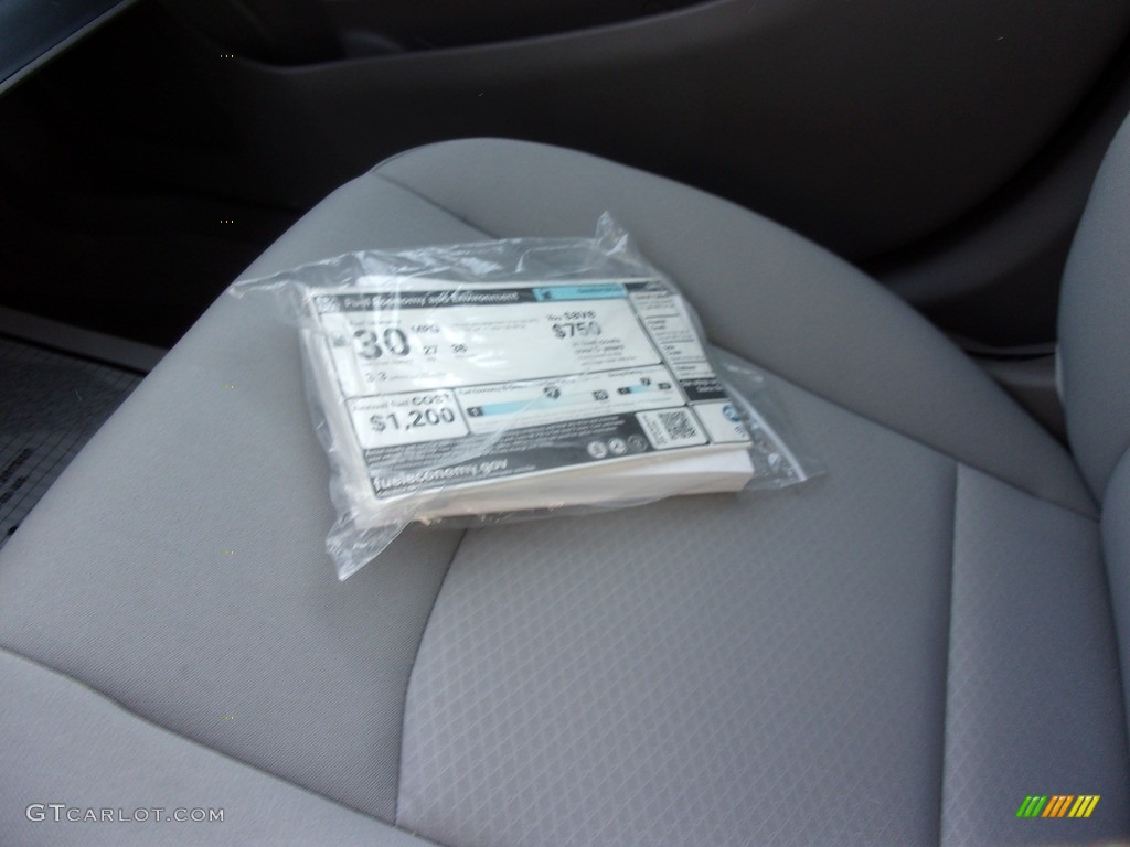 2018 Malibu LT - Arctic Blue Metallic / Dark Atmosphere/­Medium Ash Gray photo #27