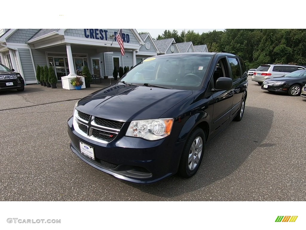 2012 Grand Caravan SE - True Blue Pearl / Black/Light Graystone photo #3