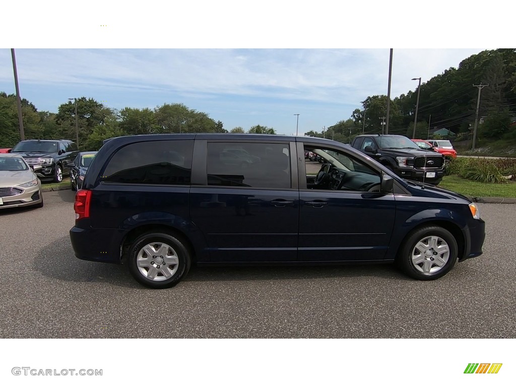 2012 Grand Caravan SE - True Blue Pearl / Black/Light Graystone photo #8