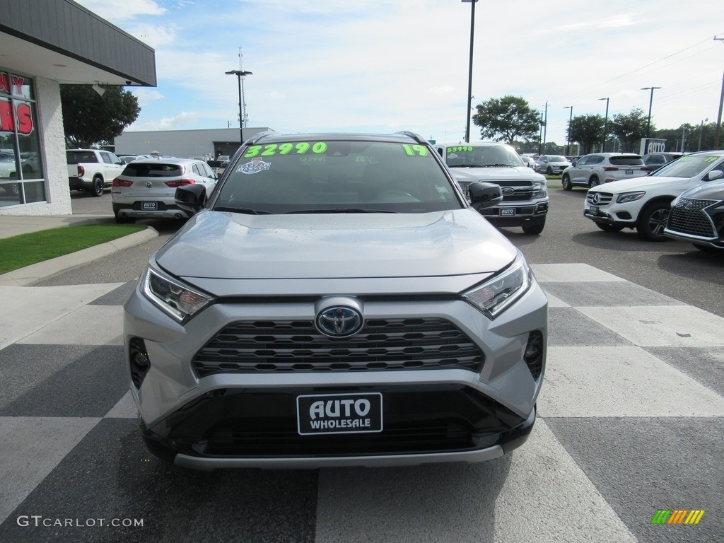 2019 RAV4 XSE AWD Hybrid - Silver Sky Metallic / Black photo #2