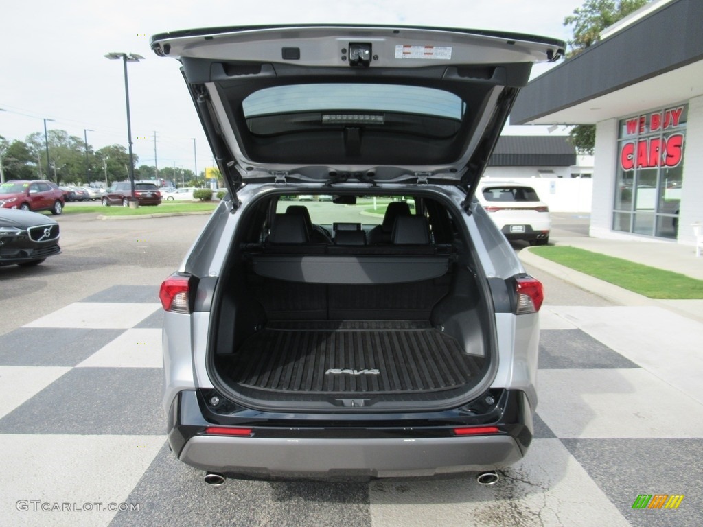 2019 RAV4 XSE AWD Hybrid - Silver Sky Metallic / Black photo #5