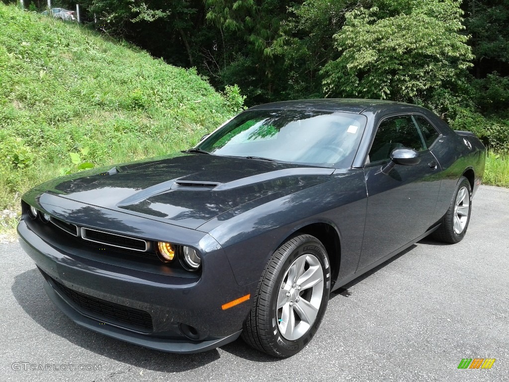 2018 Dodge Challenger SXT Exterior Photos