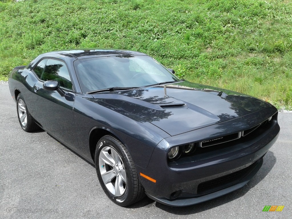 2018 Challenger SXT - Maximum Steel Metallic / Black photo #5