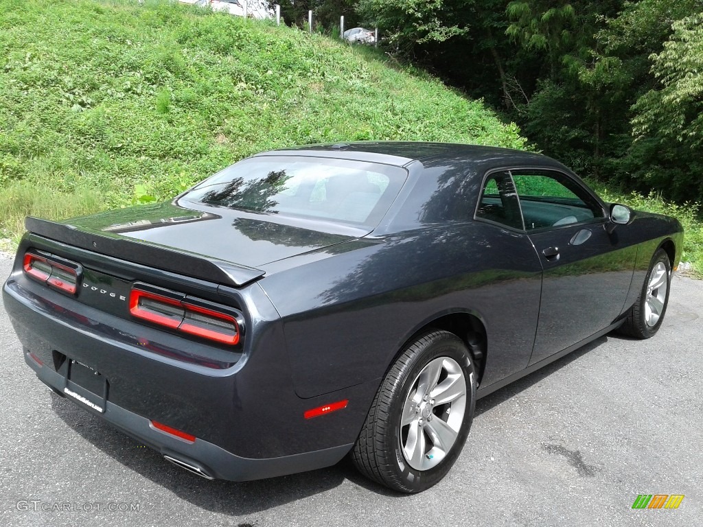 2018 Challenger SXT - Maximum Steel Metallic / Black photo #7
