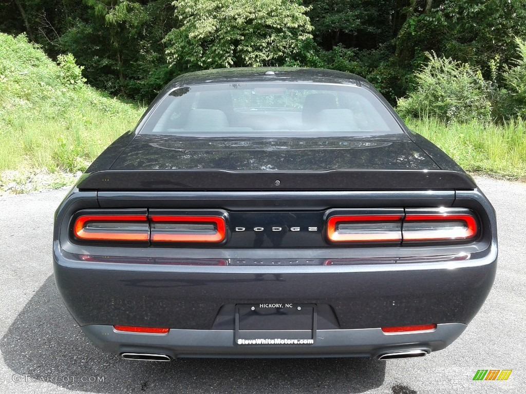 2018 Challenger SXT - Maximum Steel Metallic / Black photo #8