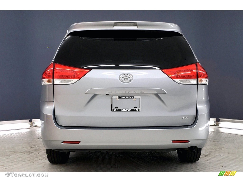 2014 Sienna LE - Silver Sky Metallic / Light Gray photo #3