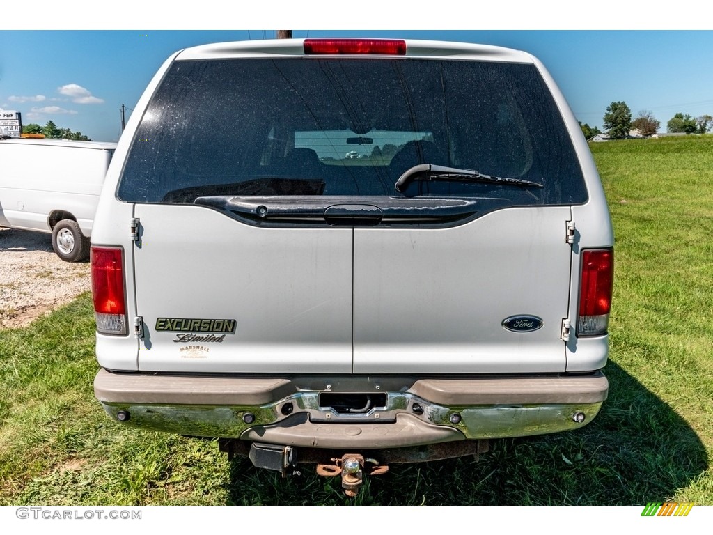 2002 Excursion Limited 4x4 - Oxford White / Medium Parchment photo #5