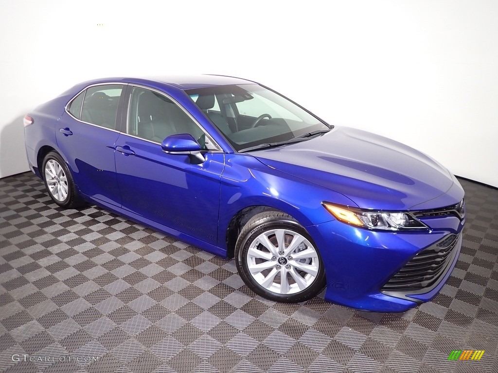 2018 Camry LE - Blue Crush Metallic / Black photo #2