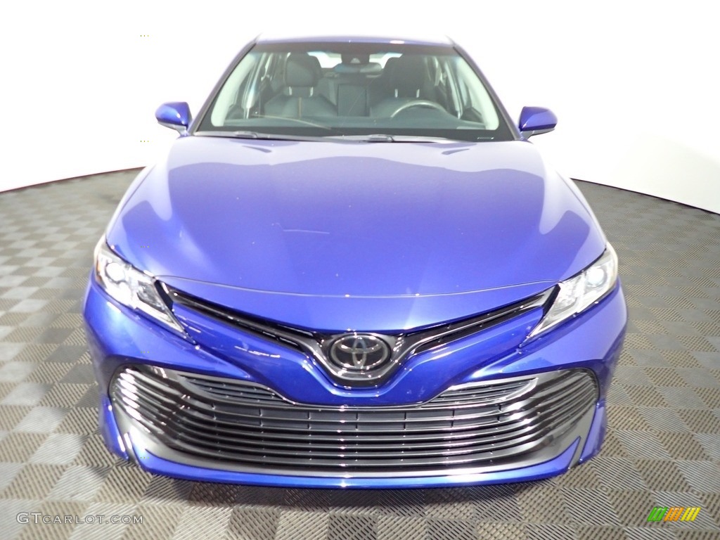 2018 Camry LE - Blue Crush Metallic / Black photo #4