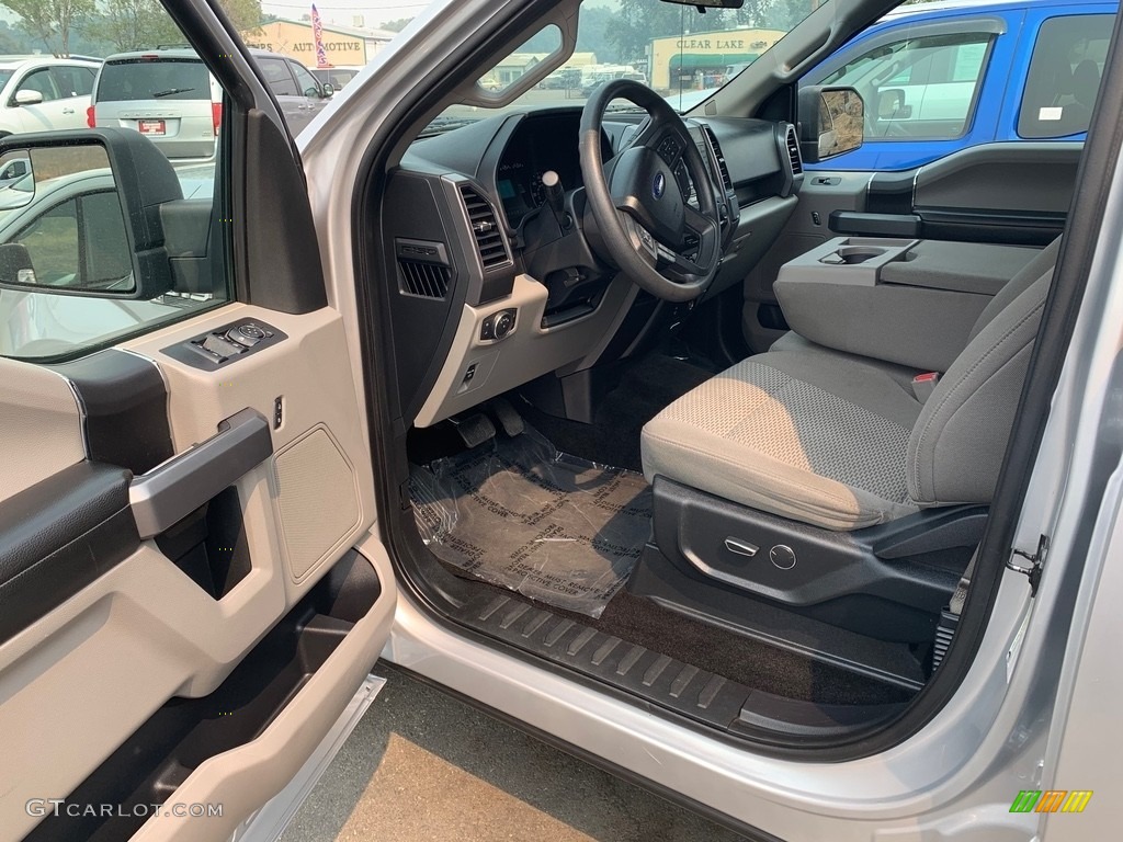 2017 F150 XLT SuperCrew - Ingot Silver / Earth Gray photo #4