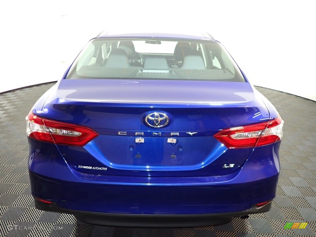 2018 Camry LE - Blue Crush Metallic / Black photo #11