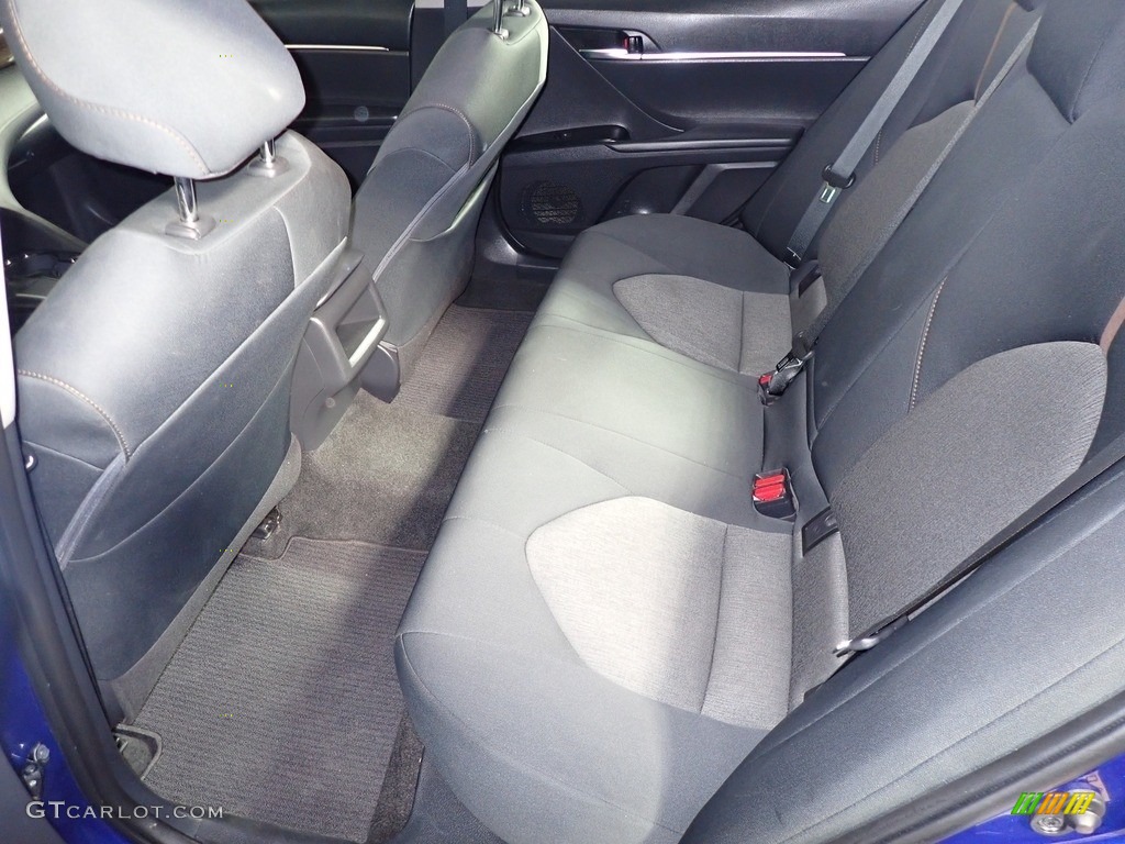 2018 Camry LE - Blue Crush Metallic / Black photo #21