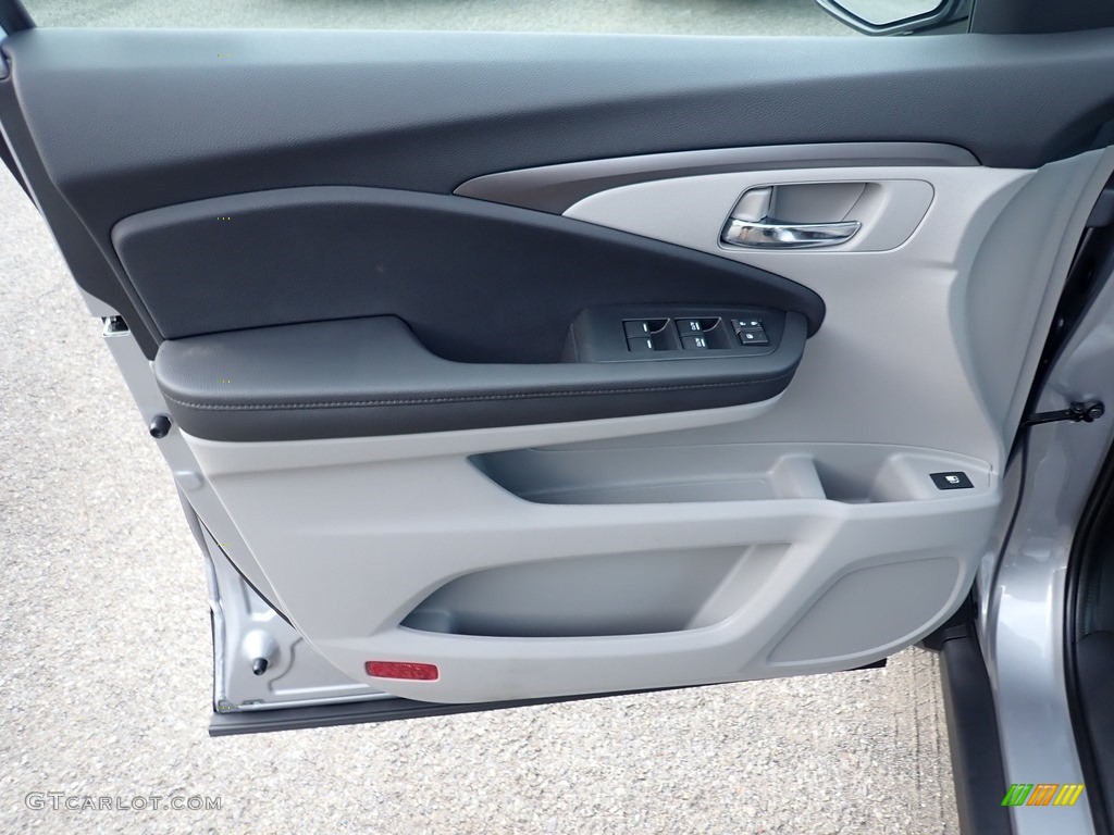 2021 Honda Pilot LX AWD Door Panel Photos