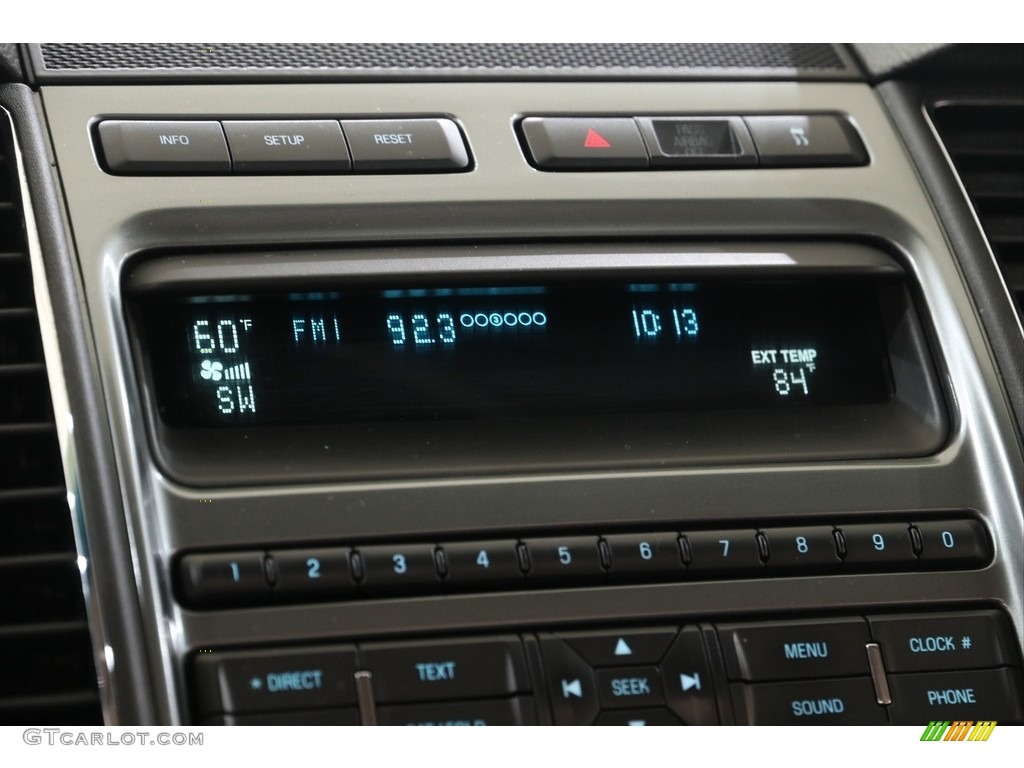2010 Taurus Limited AWD - Tuxedo Black Metallic / Charcoal Black photo #10