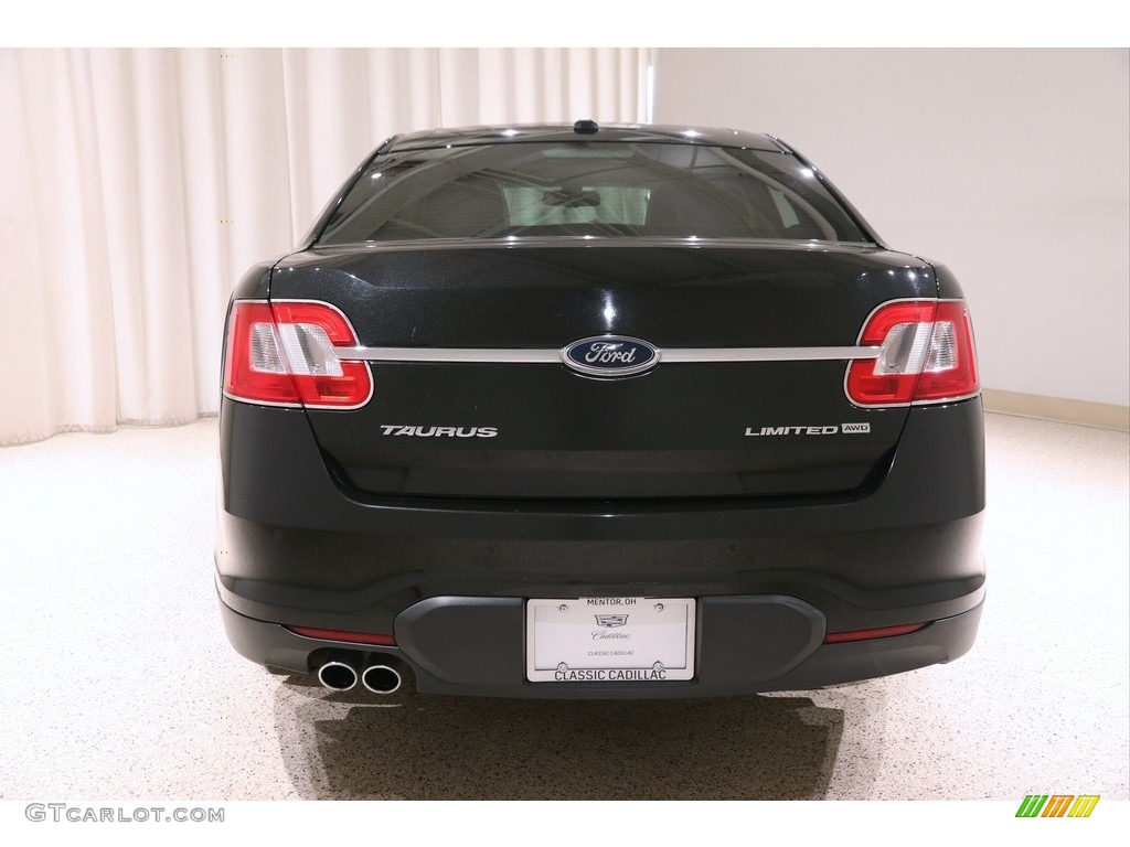 2010 Taurus Limited AWD - Tuxedo Black Metallic / Charcoal Black photo #16