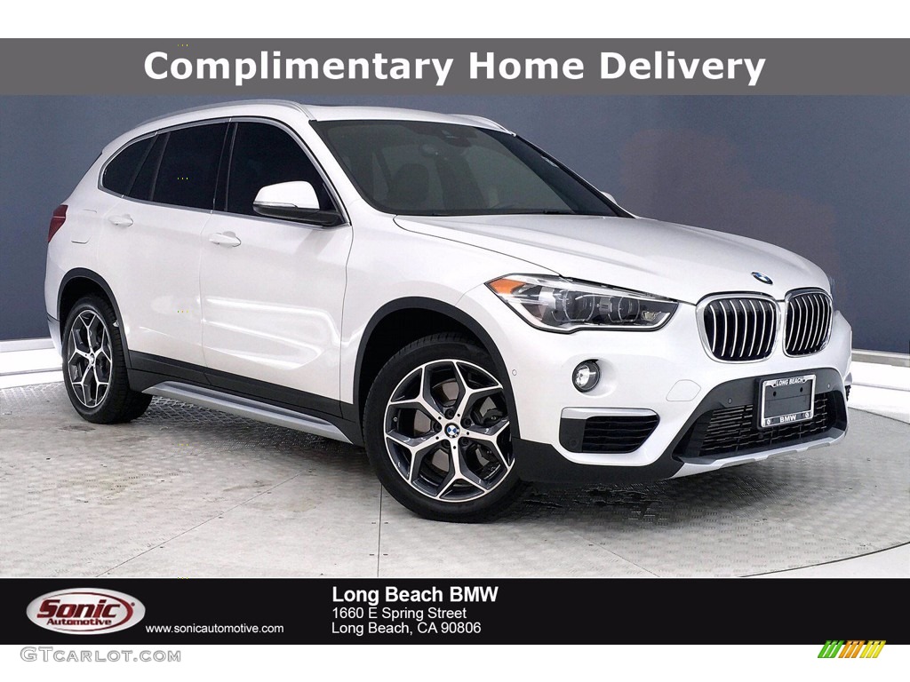 Mineral White Metallic BMW X1