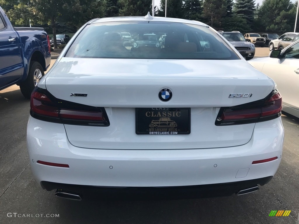 2021 5 Series 530i xDrive Sedan - Alpine White / Cognac photo #4