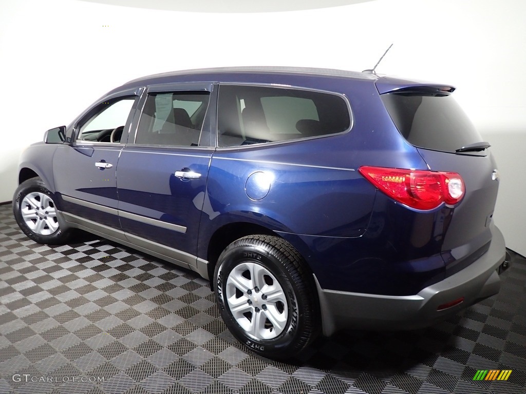 2011 Traverse LS - Dark Blue Metallic / Ebony/Ebony photo #9