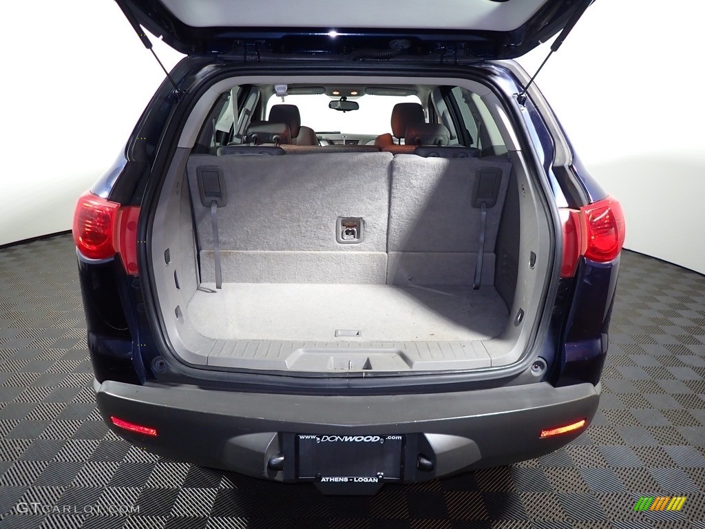 2011 Traverse LS - Dark Blue Metallic / Ebony/Ebony photo #12
