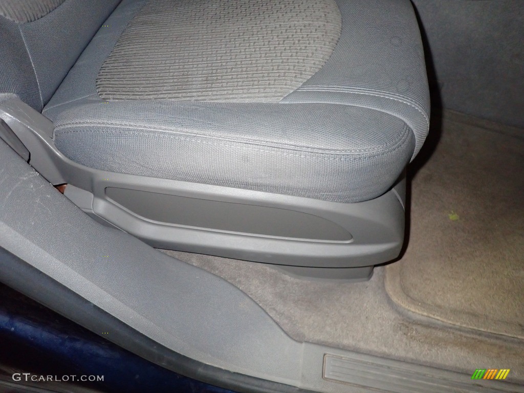2011 Traverse LS - Dark Blue Metallic / Ebony/Ebony photo #26