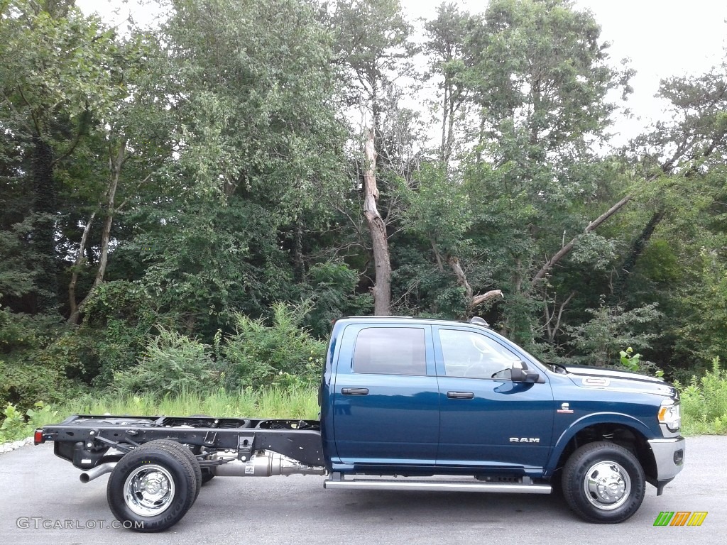 2020 3500 Tradesman Crew Cab 4x4 Chassis - Patriot Blue Pearl / Black/Diesel Gray photo #5