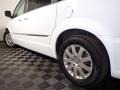 2016 Bright White Chrysler Town & Country Touring  photo #10