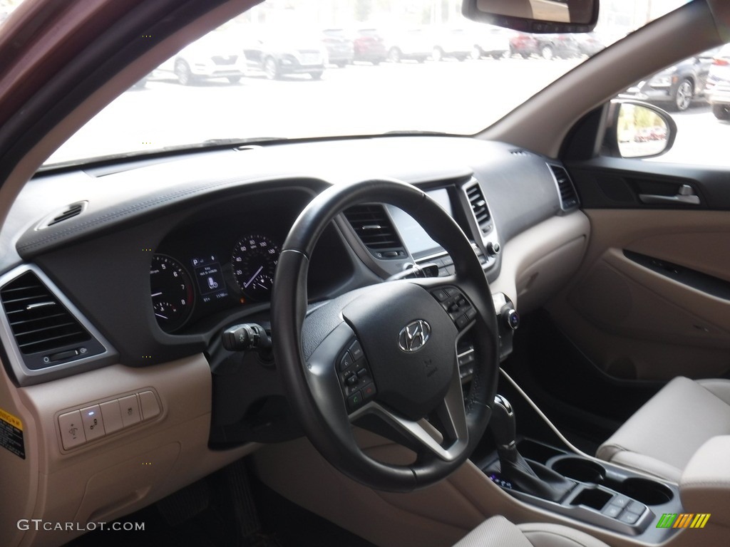 2017 Tucson SE AWD - Mojave Sand / Beige photo #13