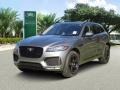 Eiger Gray Metallic - F-PACE 25t Checkered Flag Edition Photo No. 2