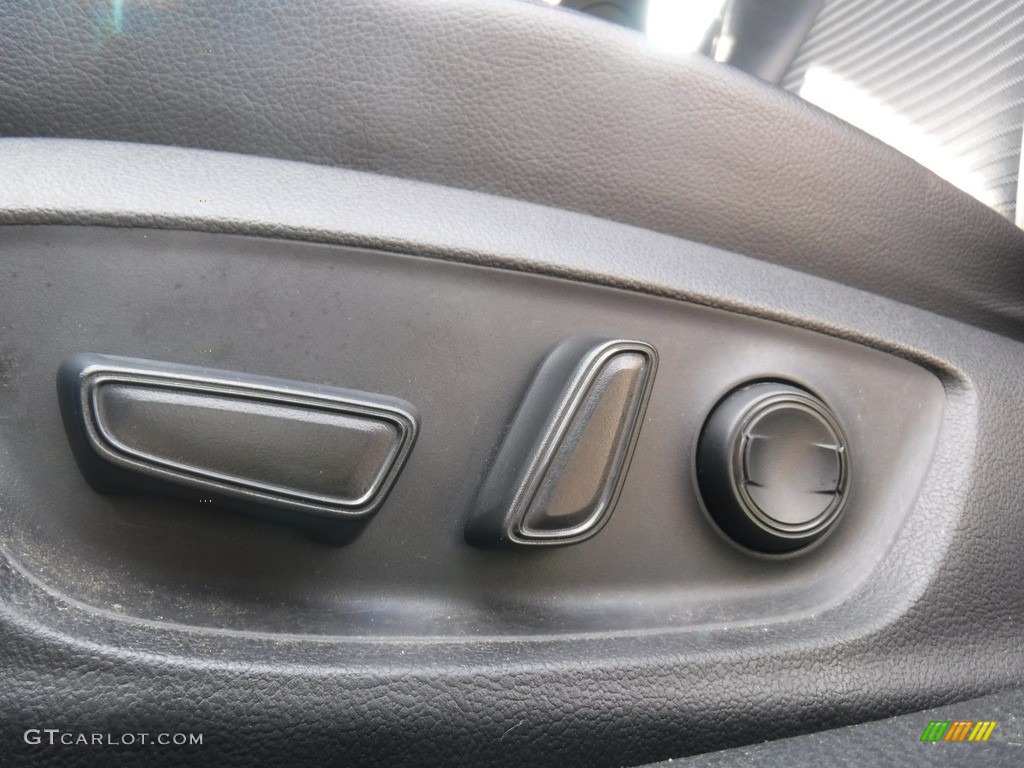 2018 Camry SE - Blue Streak Metallic / Black photo #17