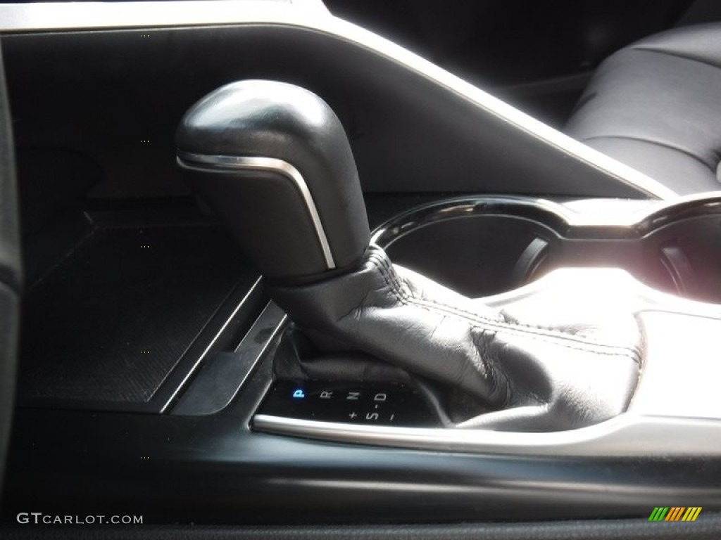 2018 Camry SE - Blue Streak Metallic / Black photo #20
