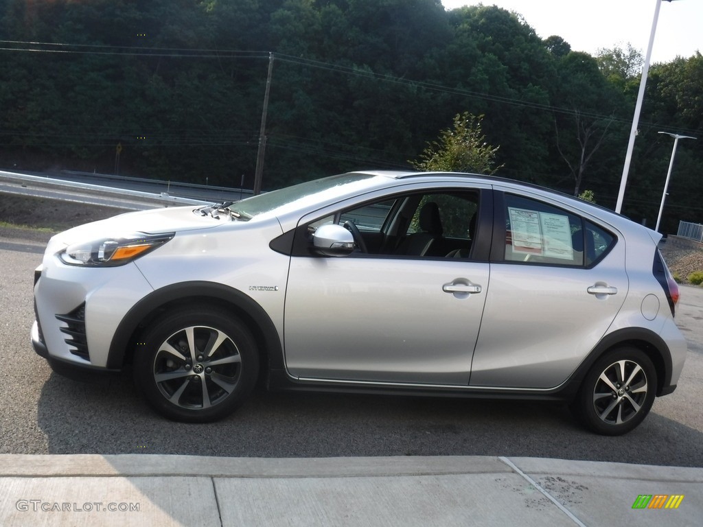 2018 Prius c Three - Classic Silver Metallic / Light Blue Gray photo #6