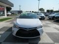 Super White - Camry SE Photo No. 2