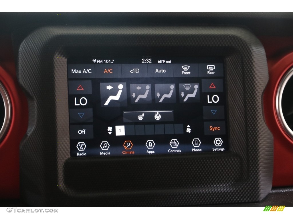 2020 Jeep Wrangler Rubicon 4x4 Controls Photo #139348317