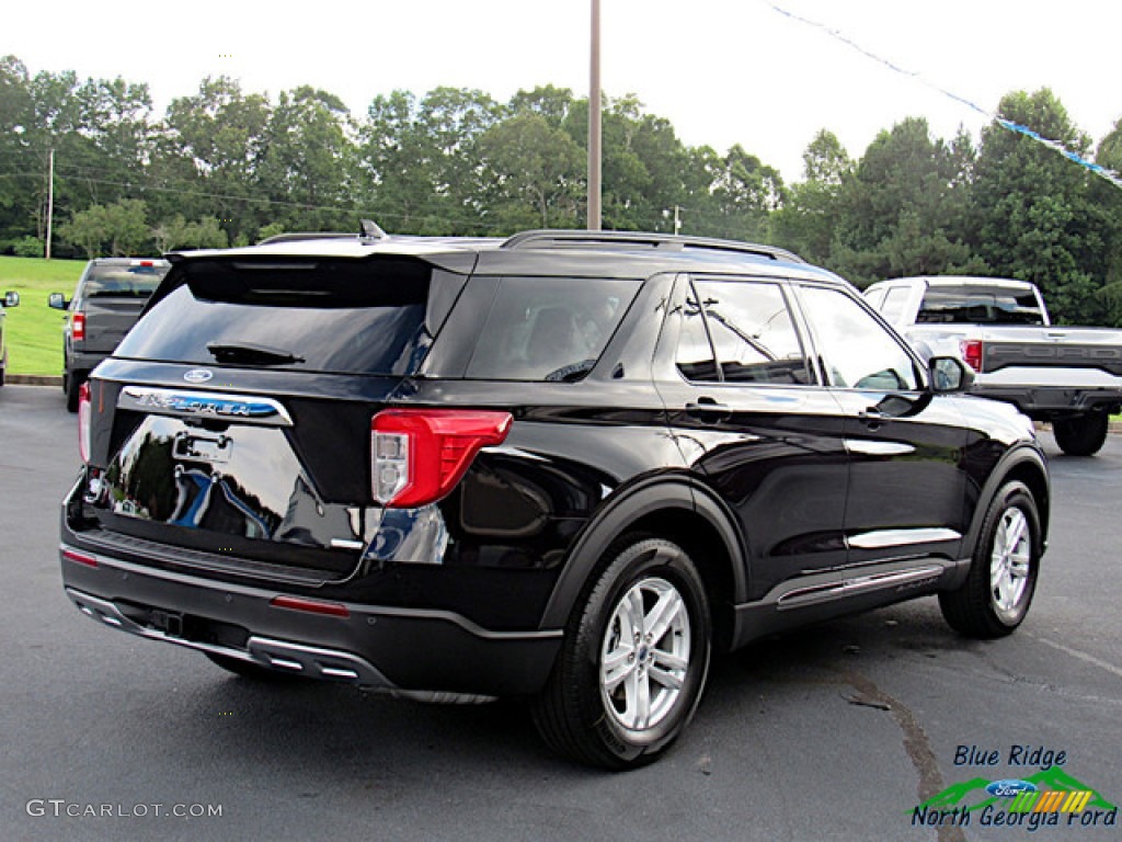 2020 Explorer XLT - Agate Black Metallic / Sandstone photo #5