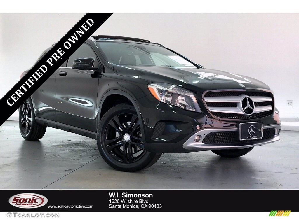 2016 GLA 250 4Matic - Night Black / Black photo #1