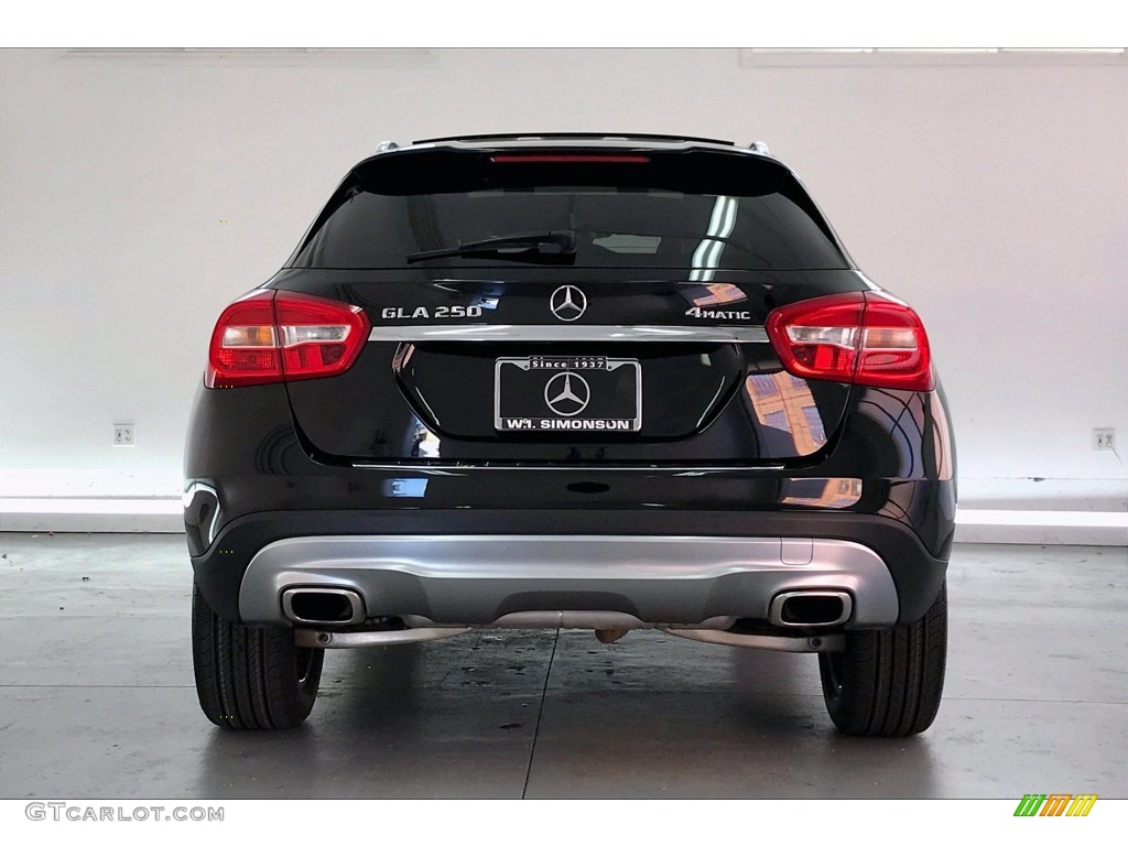 2016 GLA 250 4Matic - Night Black / Black photo #3