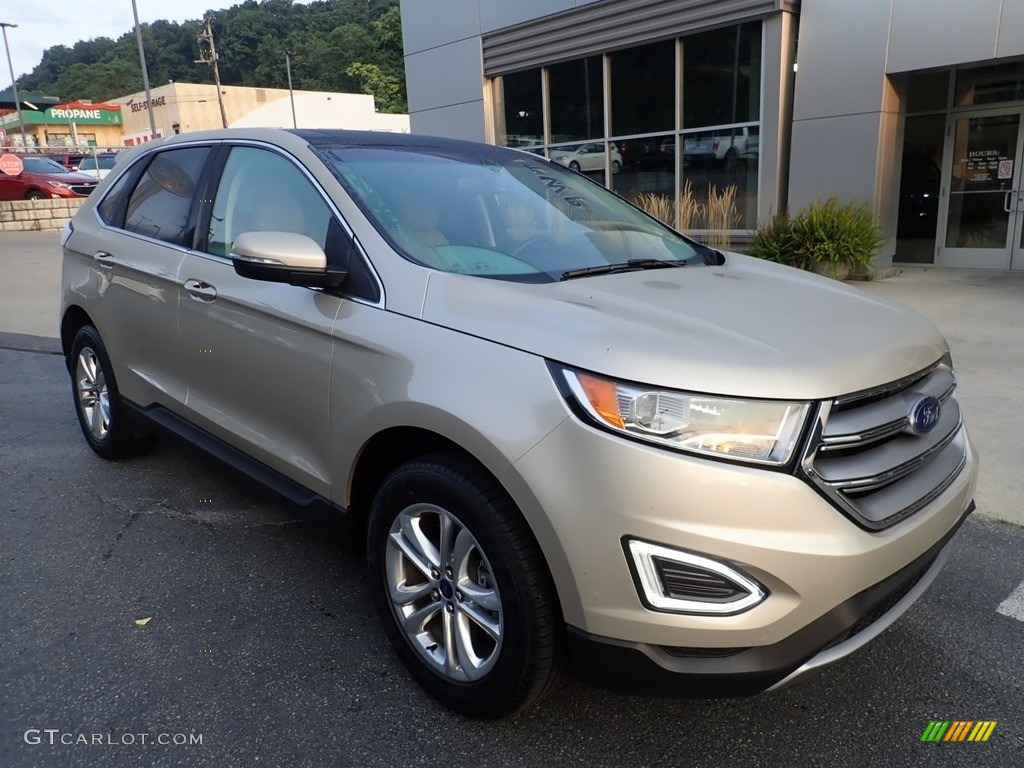 2017 Edge Titanium AWD - White Gold Metallic / Ceramic photo #9