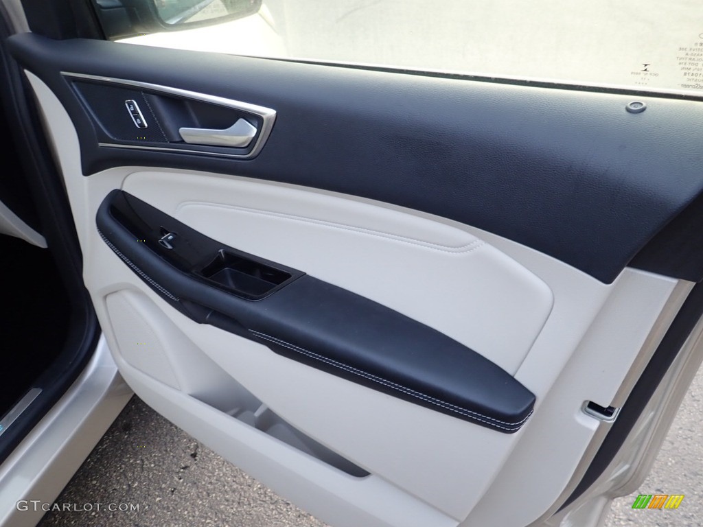 2017 Edge Titanium AWD - White Gold Metallic / Ceramic photo #13