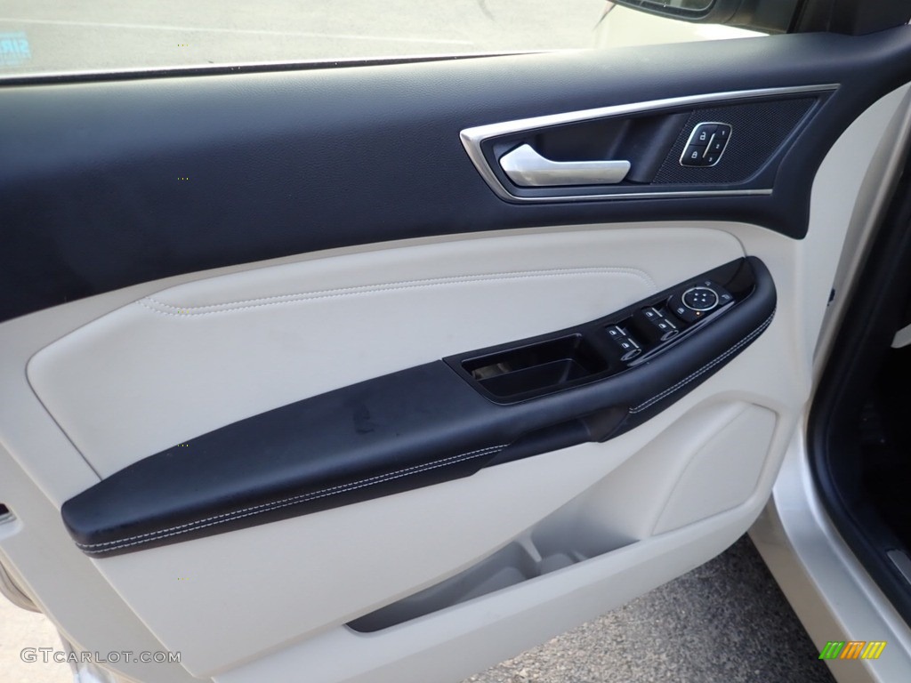 2017 Edge Titanium AWD - White Gold Metallic / Ceramic photo #18