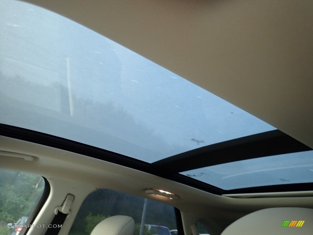 2017 Edge Titanium AWD - White Gold Metallic / Ceramic photo #20