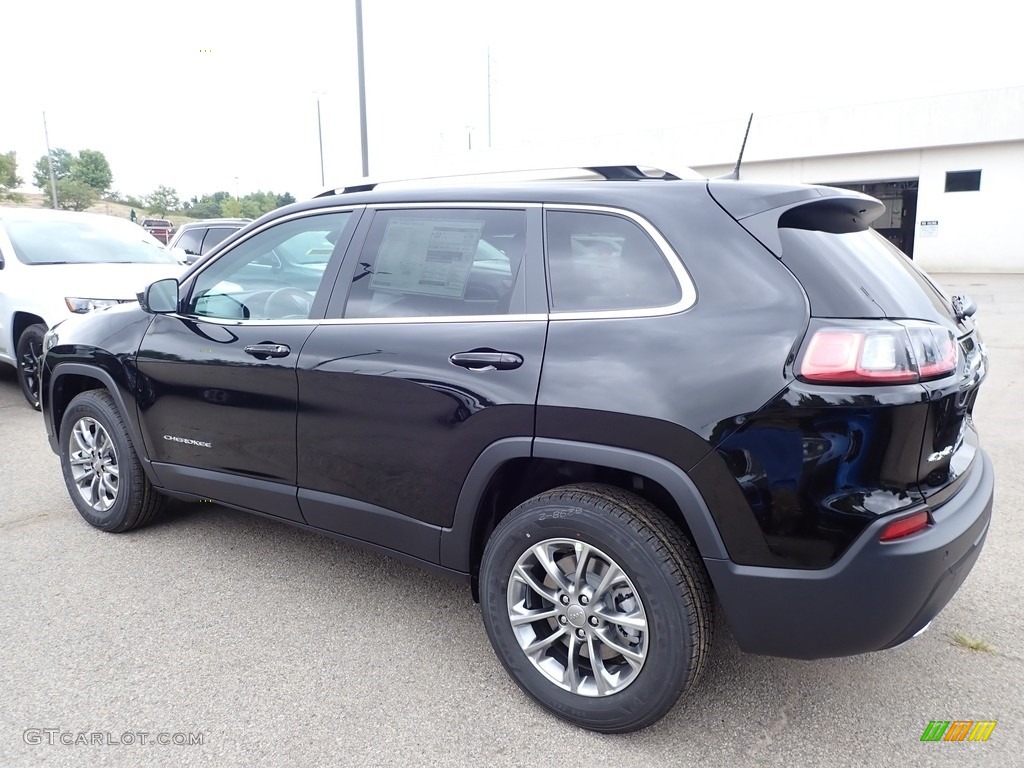 2020 Cherokee Latitude Plus 4x4 - Diamond Black Crystal Pearl / Black photo #8