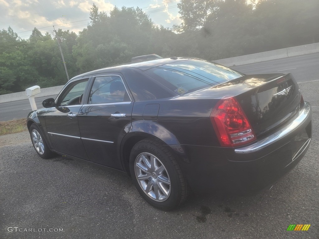 2009 300 C HEMI - Brilliant Black / Dark Slate Gray photo #5