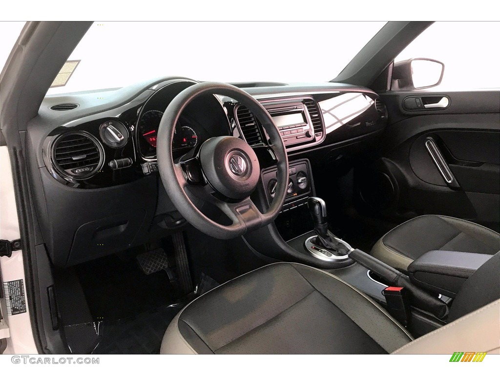 2015 Volkswagen Beetle 1.8T Classic Front Seat Photos