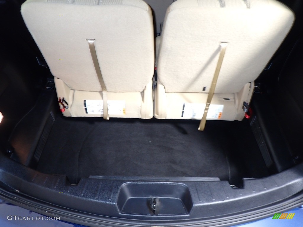 2017 Explorer XLT 4WD - Blue Jeans / Medium Light Camel photo #13
