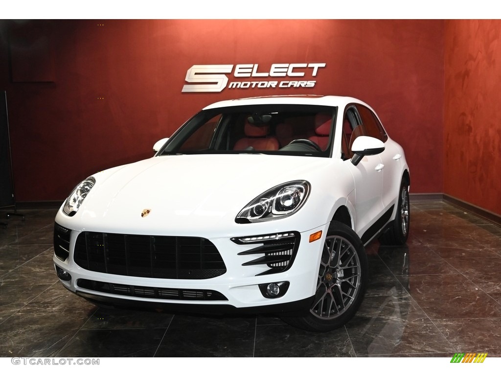 Carrara White Metallic Porsche Macan