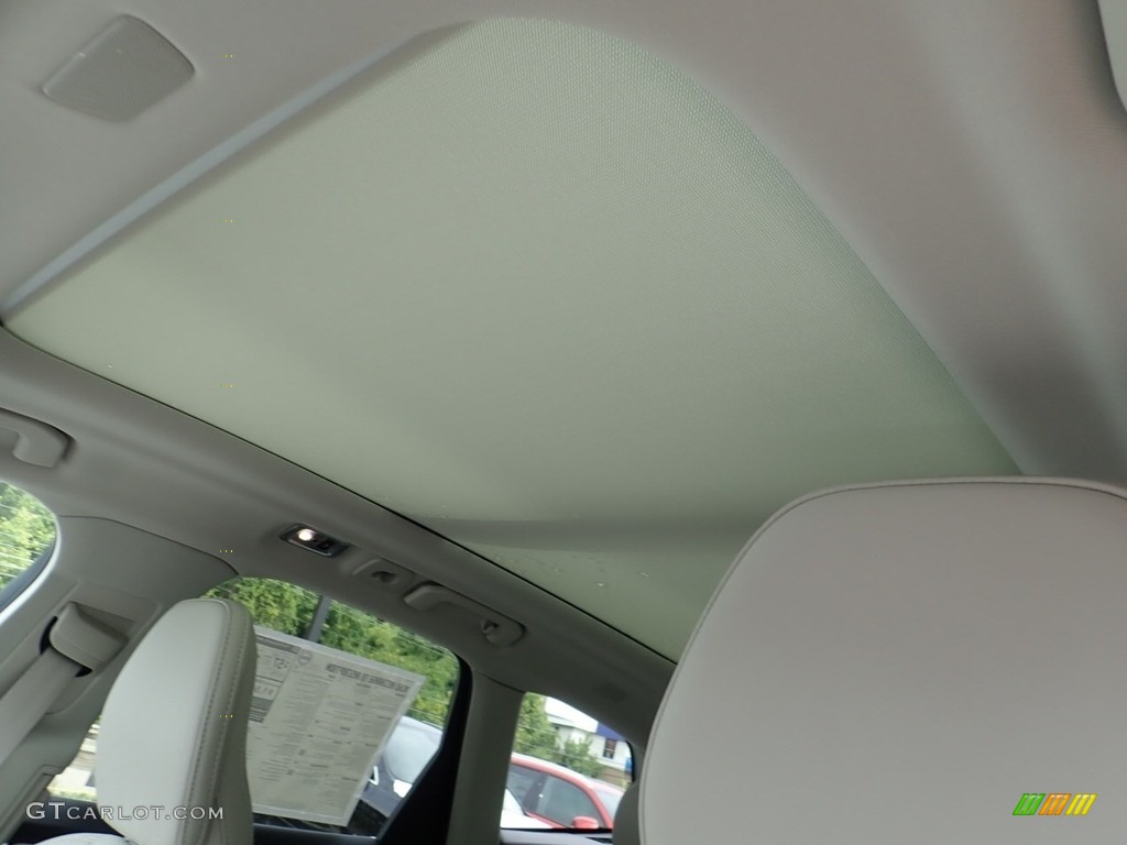 2021 Volvo XC60 T8 eAWD Inscription Plug-in Hybrid Sunroof Photos