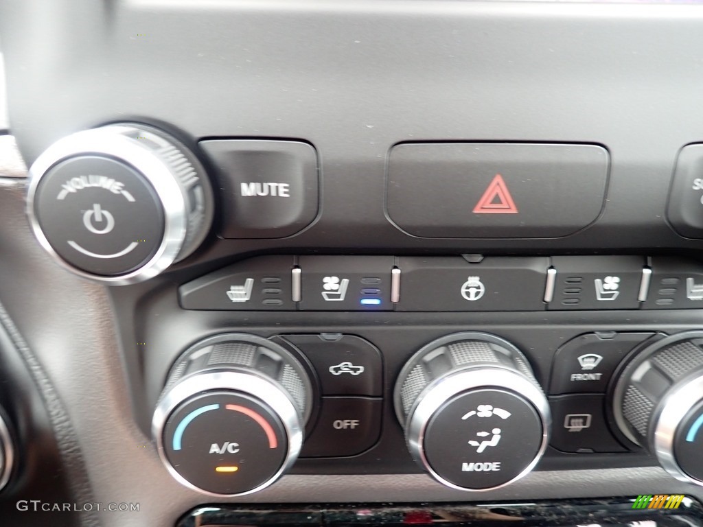 2020 1500 Laramie Crew Cab 4x4 - Hydro Blue Pearl / Black photo #18