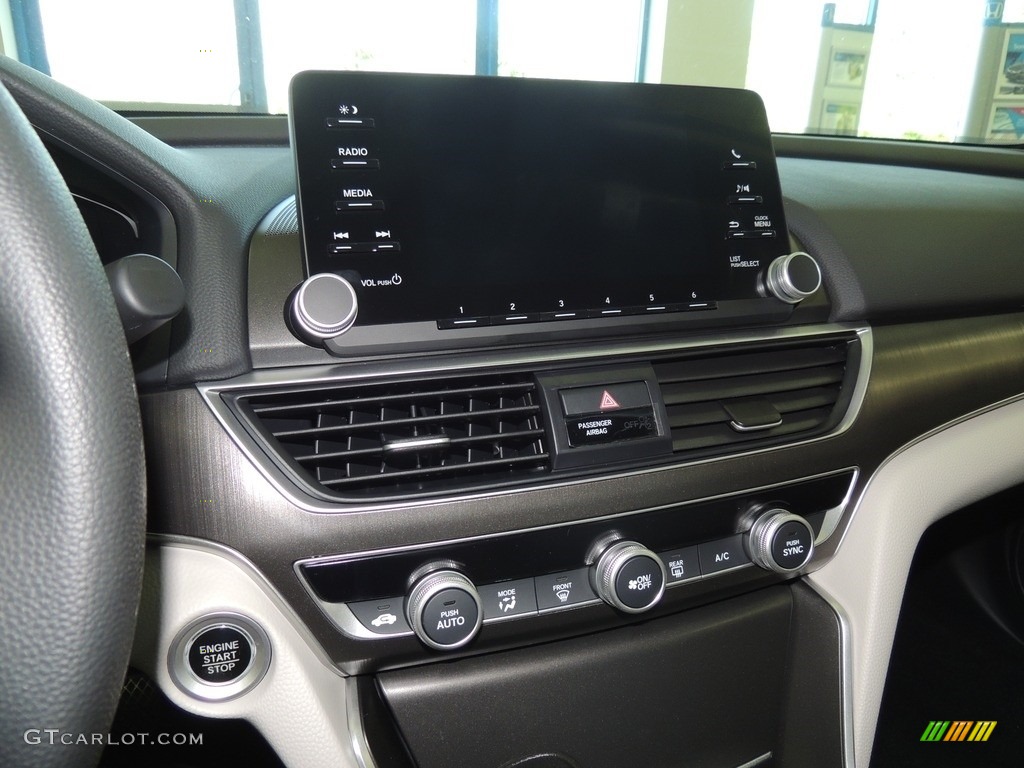 2020 Honda Accord LX Sedan Controls Photos